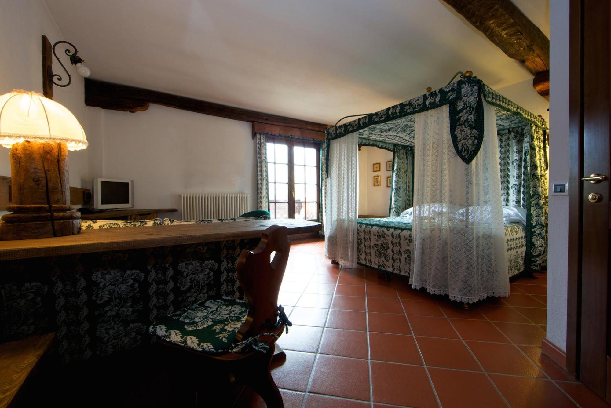 Hotel Milleluci Aosta Oda fotoğraf